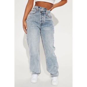 Fashionnova Petite Crossover Asymmetrical Straight Leg Jeans - Lightwash